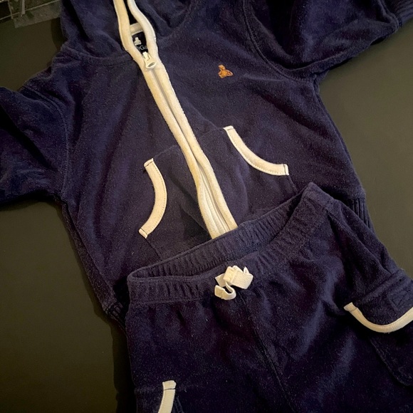 Baby Gap Outfit Set. Navy Blue Hoodie and Shorts. Newborn Size 3-6 months. - Picture 4 of 12